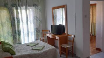 Pillowtop beds, bed sheets