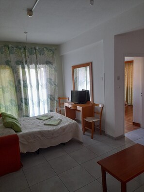 Pillowtop beds, bed sheets