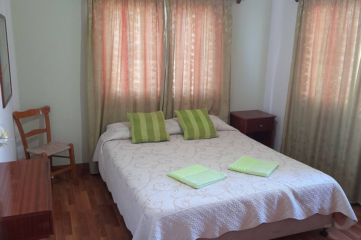 pillow-top beds, bed sheets