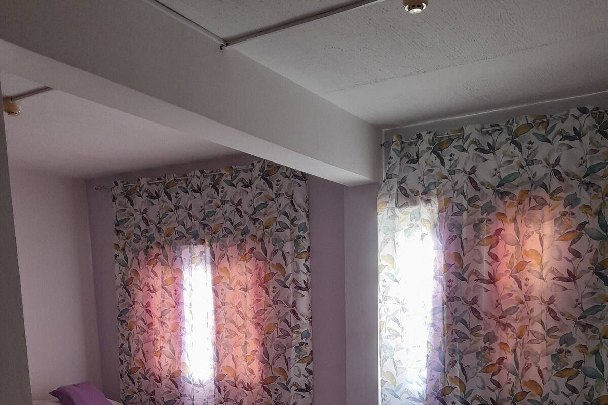 Pillow-top beds, bed sheets