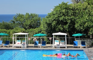 Outdoor pool, pool loungers