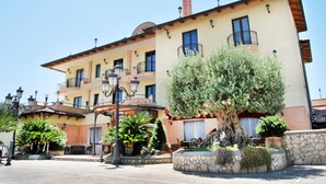 Unclassified image, 3 of 57, button - Hotel La Fayette (Giugliano in Campania)