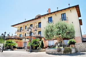 Front of property - Hotel La Fayette (Giugliano in Campania)