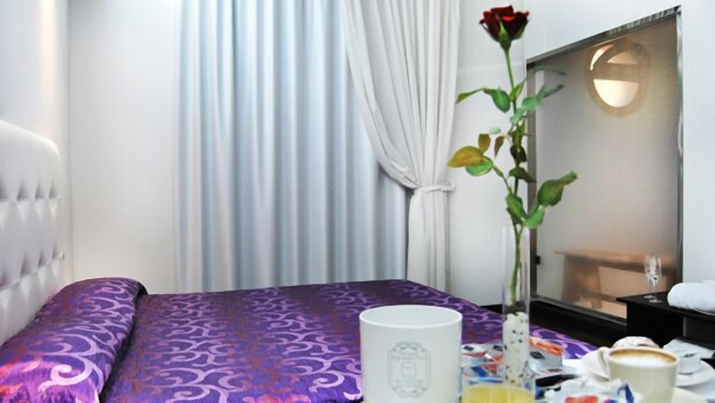 minibar, in-room safe, desk, soundproofing