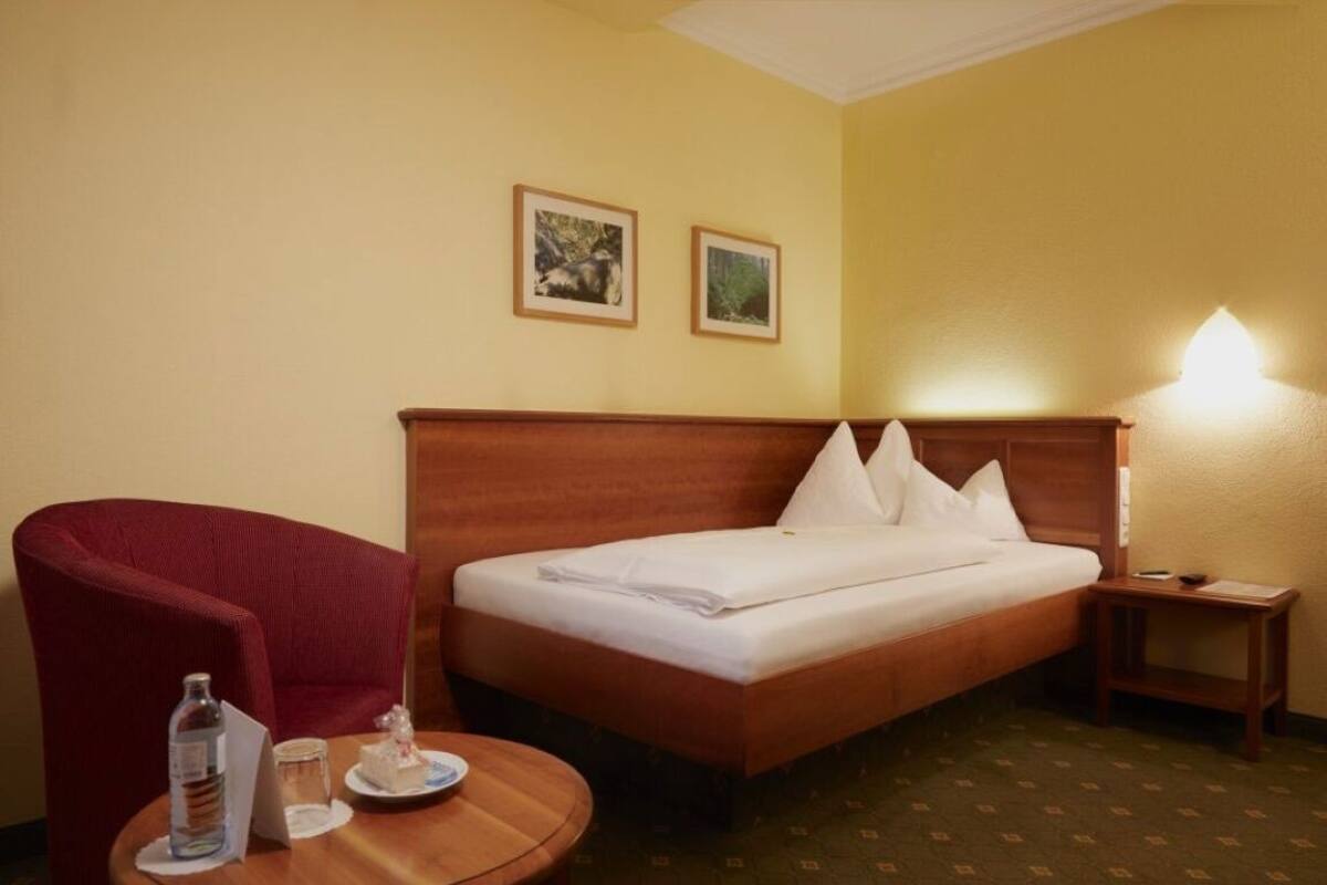 Minibar, in-room safe, individually decorated, desk