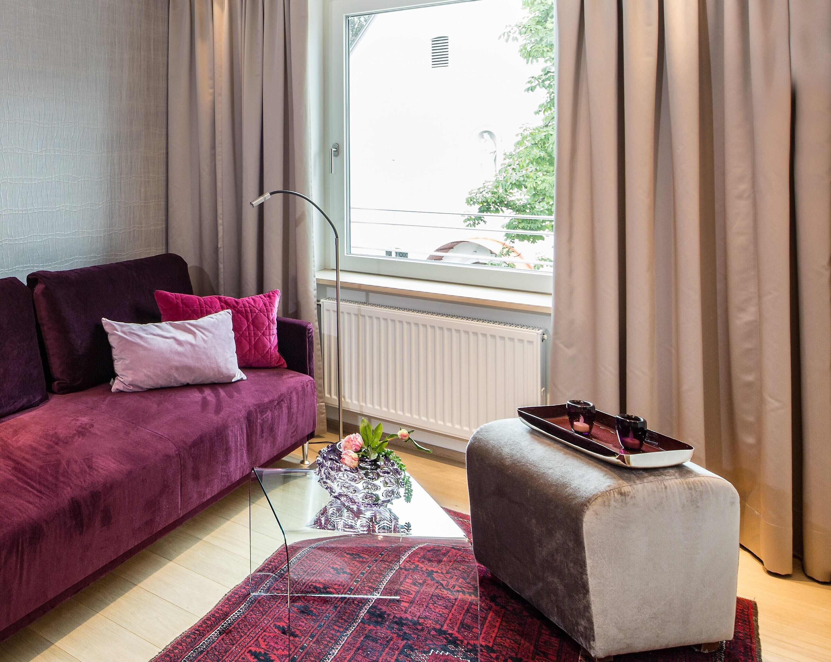 deluxe suite | premium bedding, minibar, in-room safe, individually decorated