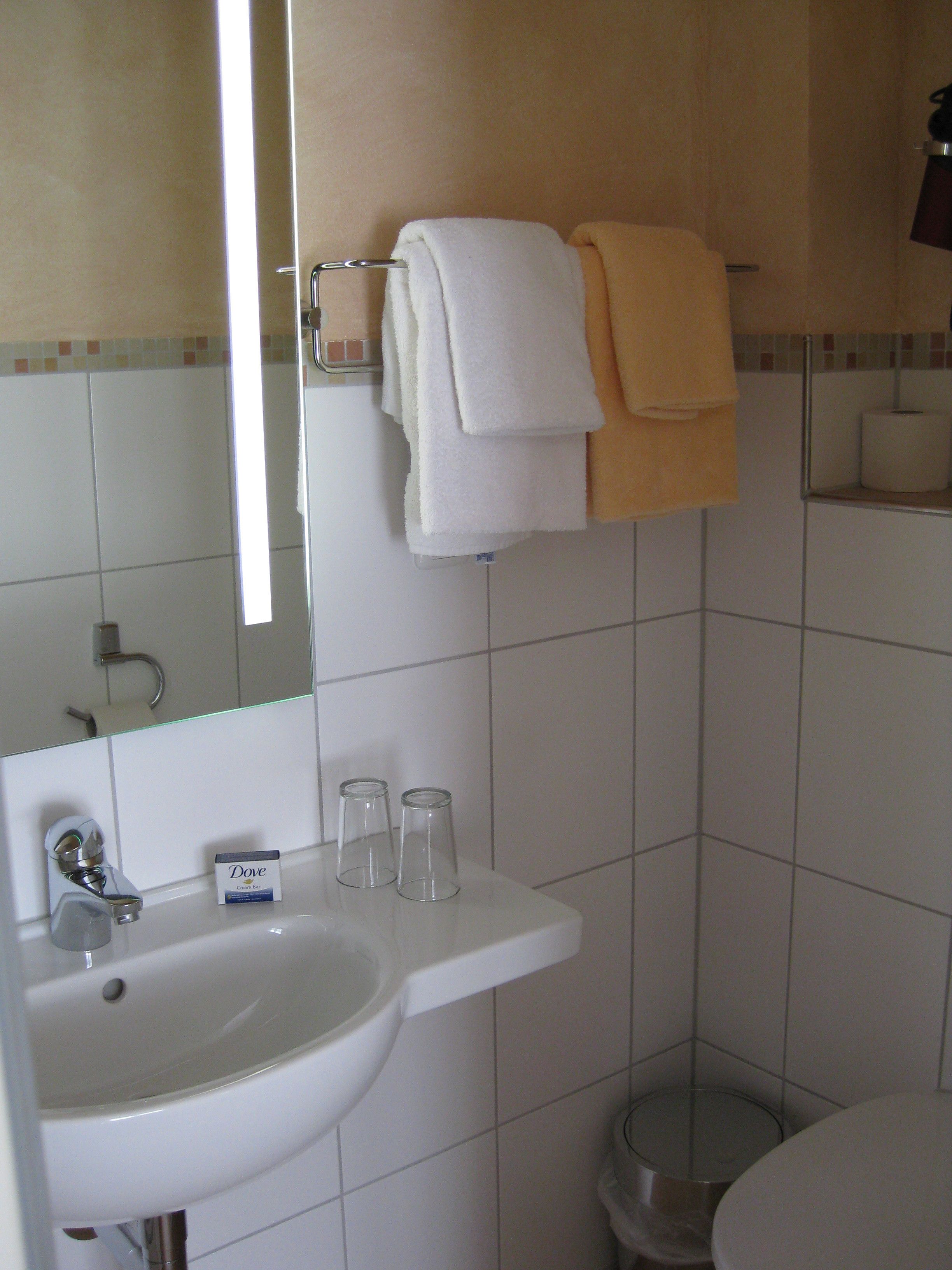 standard double room, 1 bedroom | bathroom | shower, hair dryer, towels