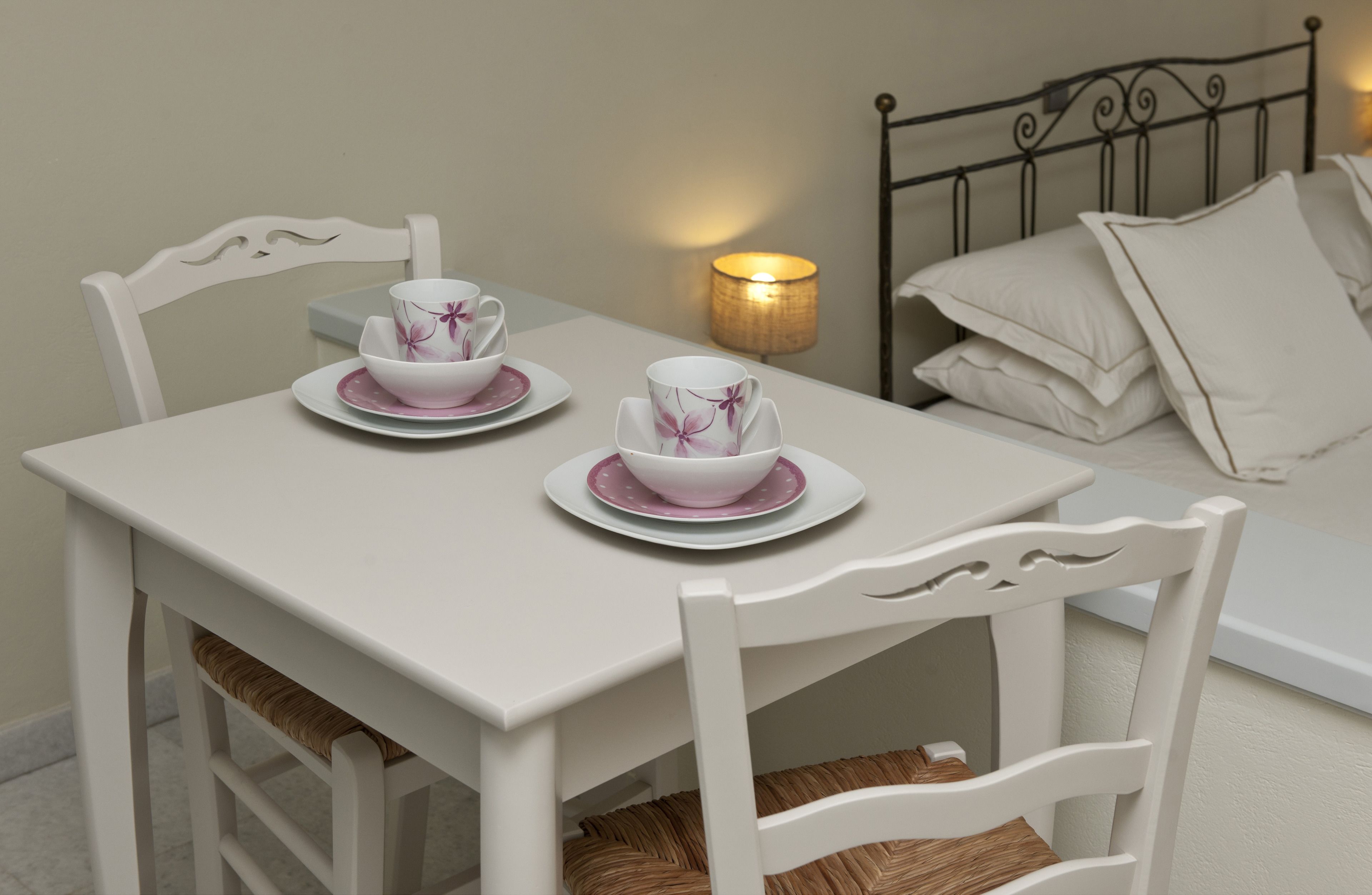 standard apartment | in-room dining