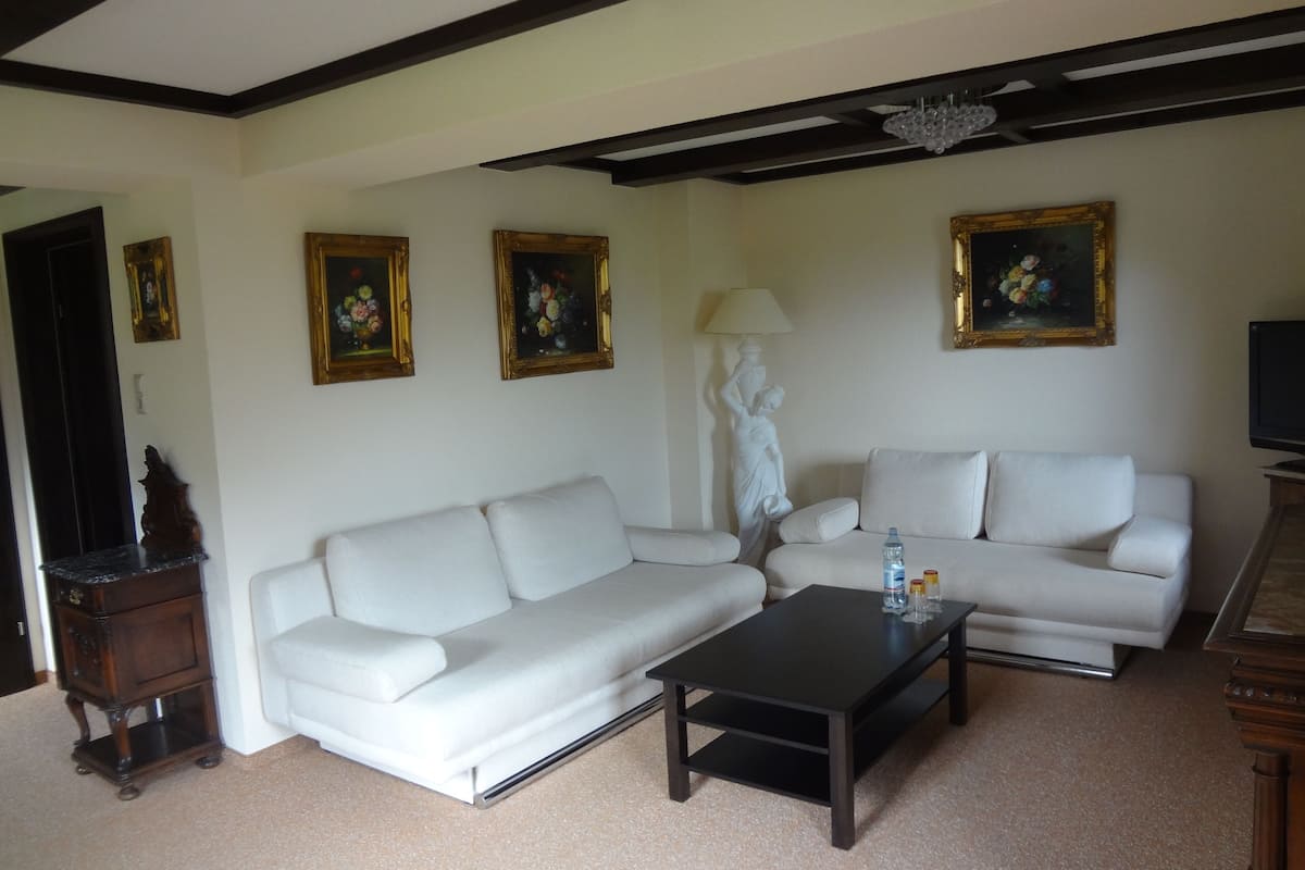 Suite, balcón (Glockner) | Ropa de cama de alta calidad y camas con pillow-top