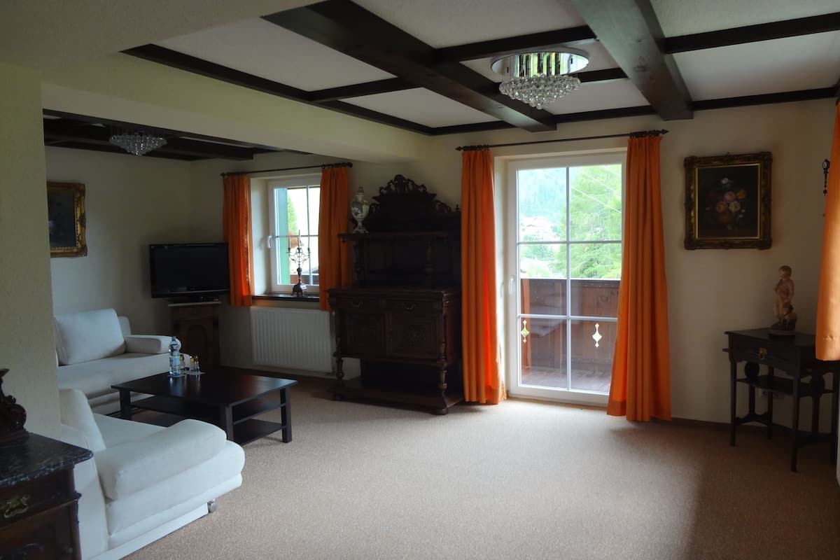 suite, balcony (glockner) | premium bedding, pillow-top beds, in-room safe, individually decorated