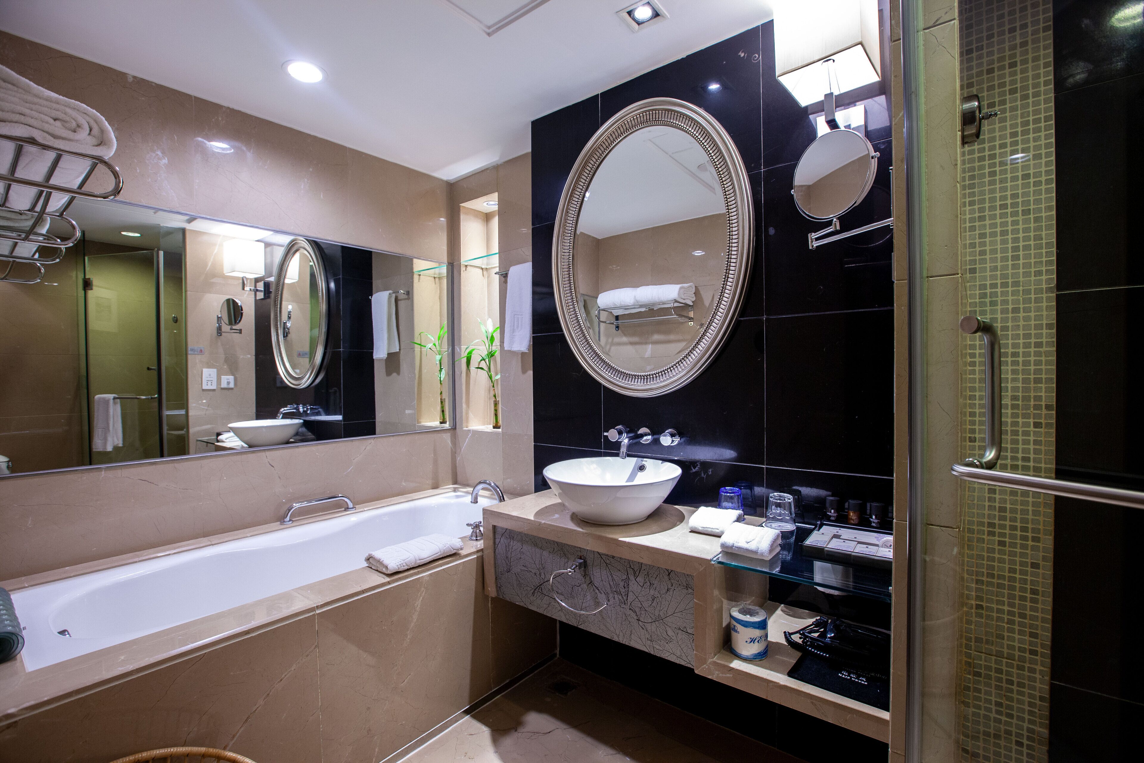 executive king room | bathroom | shower, rainfall showerhead, free toiletries, bathrobes