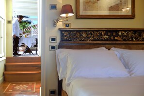 Penthouse, Tower | Premium bedding, down duvets, minibar, in-room safe - Hotel Villa Duse (Rome)