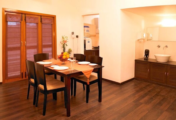 Departamento, 3 habitaciones | Servicio a la habitación