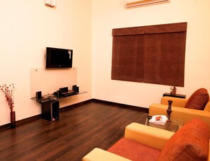 Apartment, 3 Bedrooms | Living room - Perfect Haven @ OMR (Chennai)