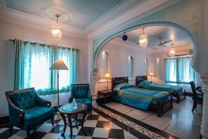 Premium bedding, minibar, in-room safe, desk - Shahpura House (Jaipur)