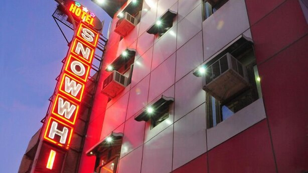 Front of property - evening/night - Snow White Deluxe (New Delhi)