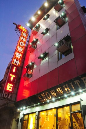 Front of property – evening/night