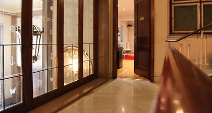 Petit Hotel
