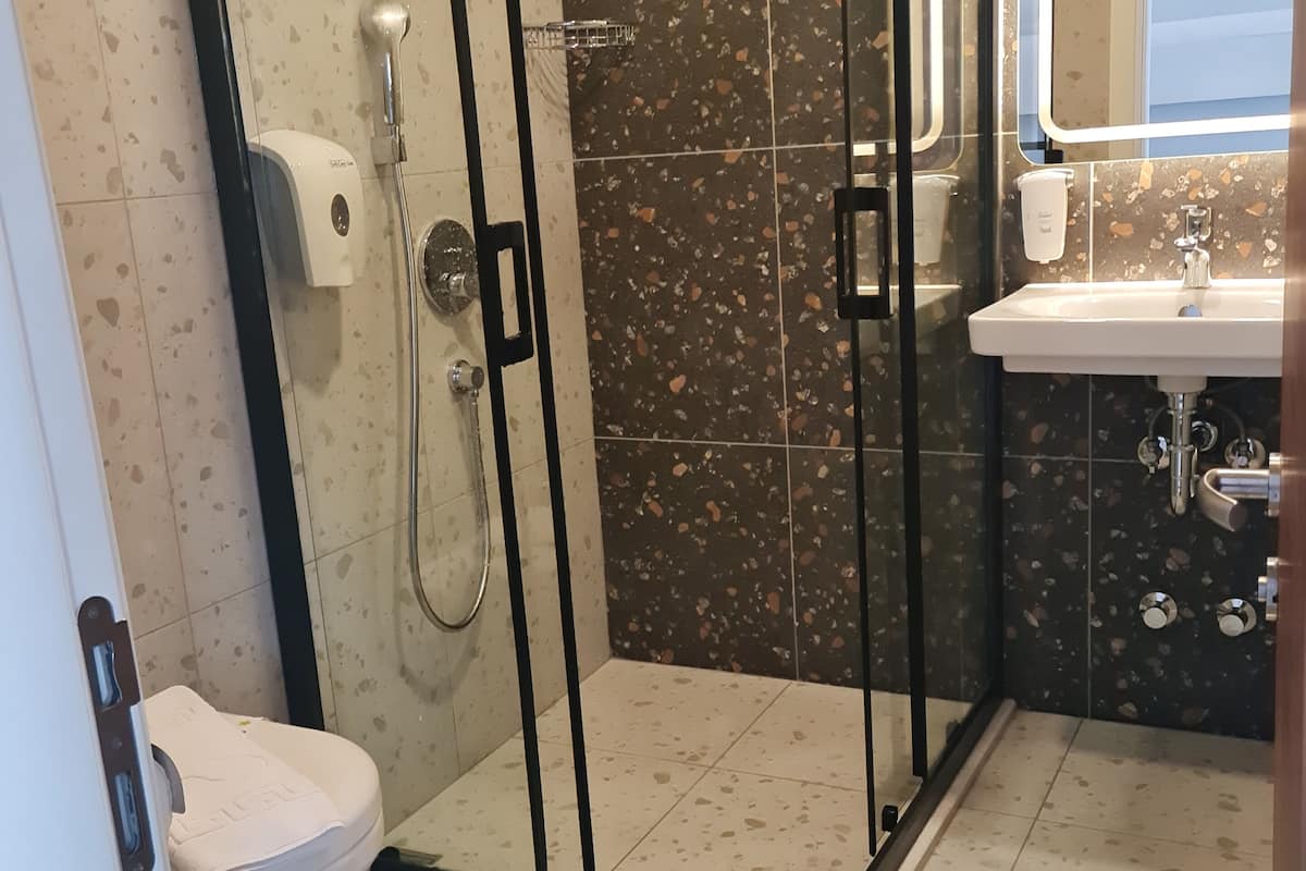 comfort family room with balcony | 1 bedroom, free minibar items, in-room safe, free wifi