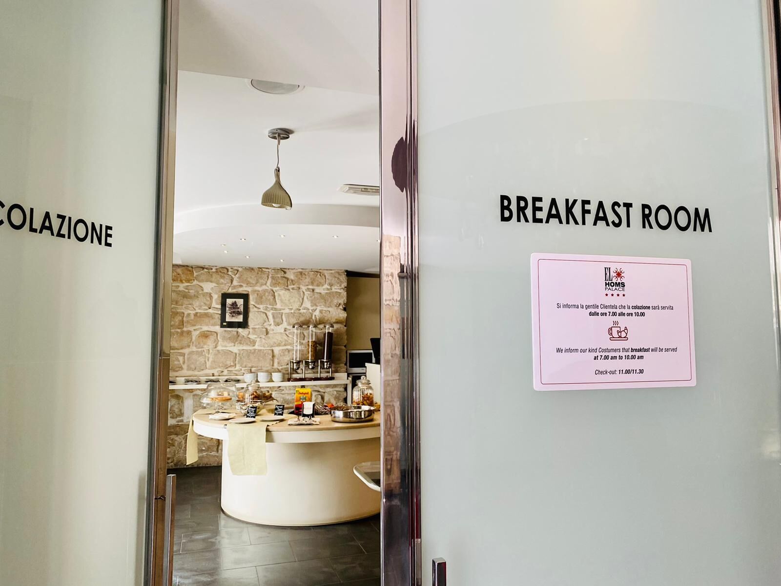 Photo - El Homs Palace Hotel