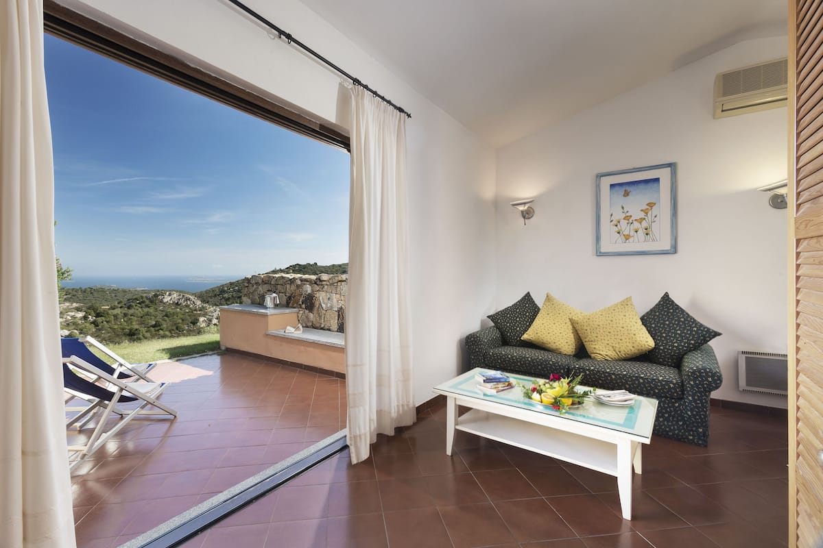 Junior Suite, Terrace, Sea View | Living room