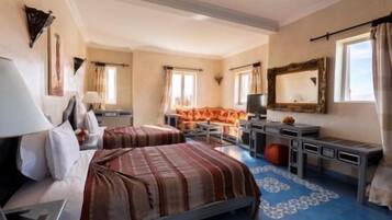 Suite | Minibar, in-room safe, desk, soundproofing