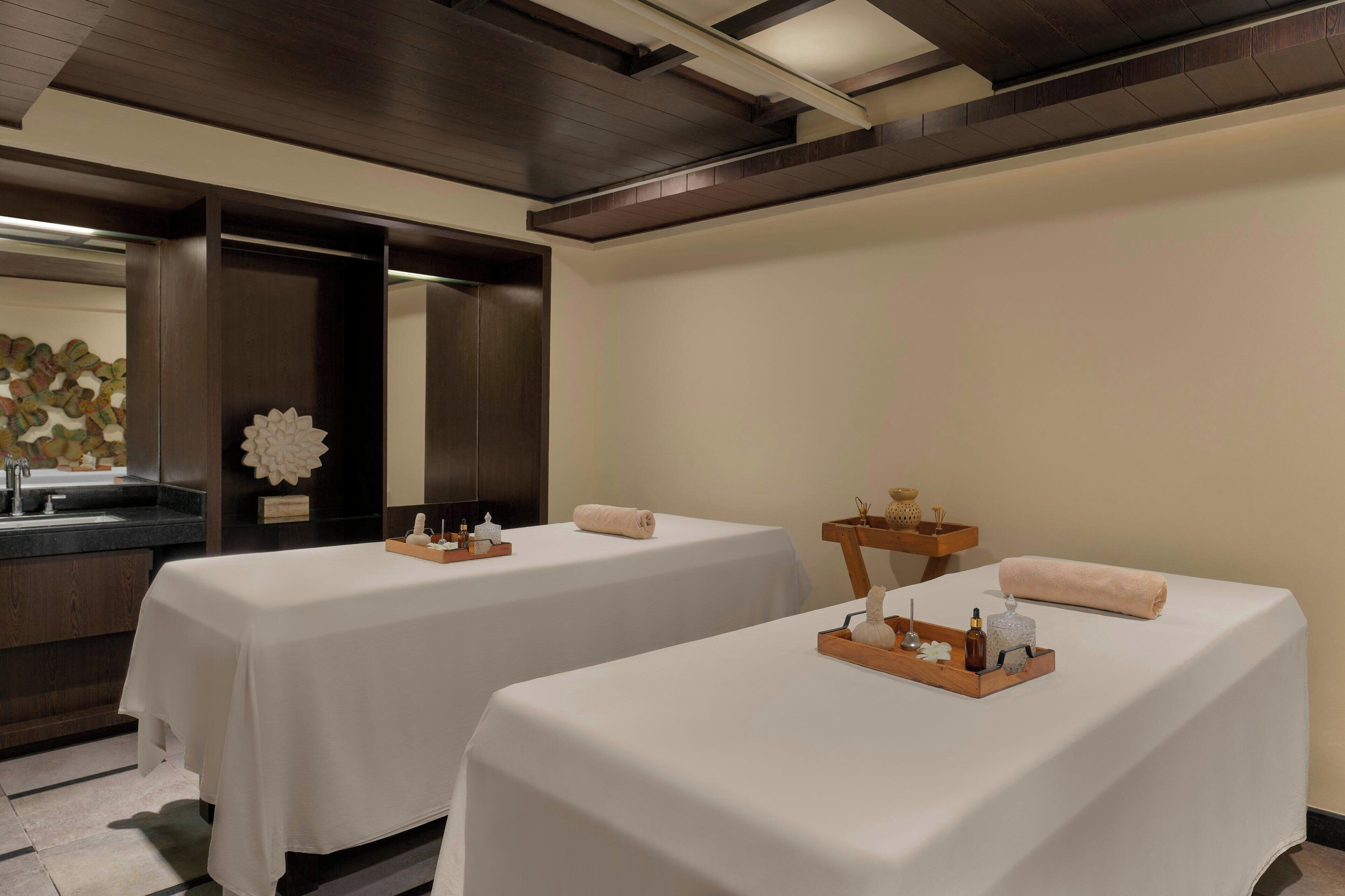 Steam room, body treatments, facials, 2 treatment rooms