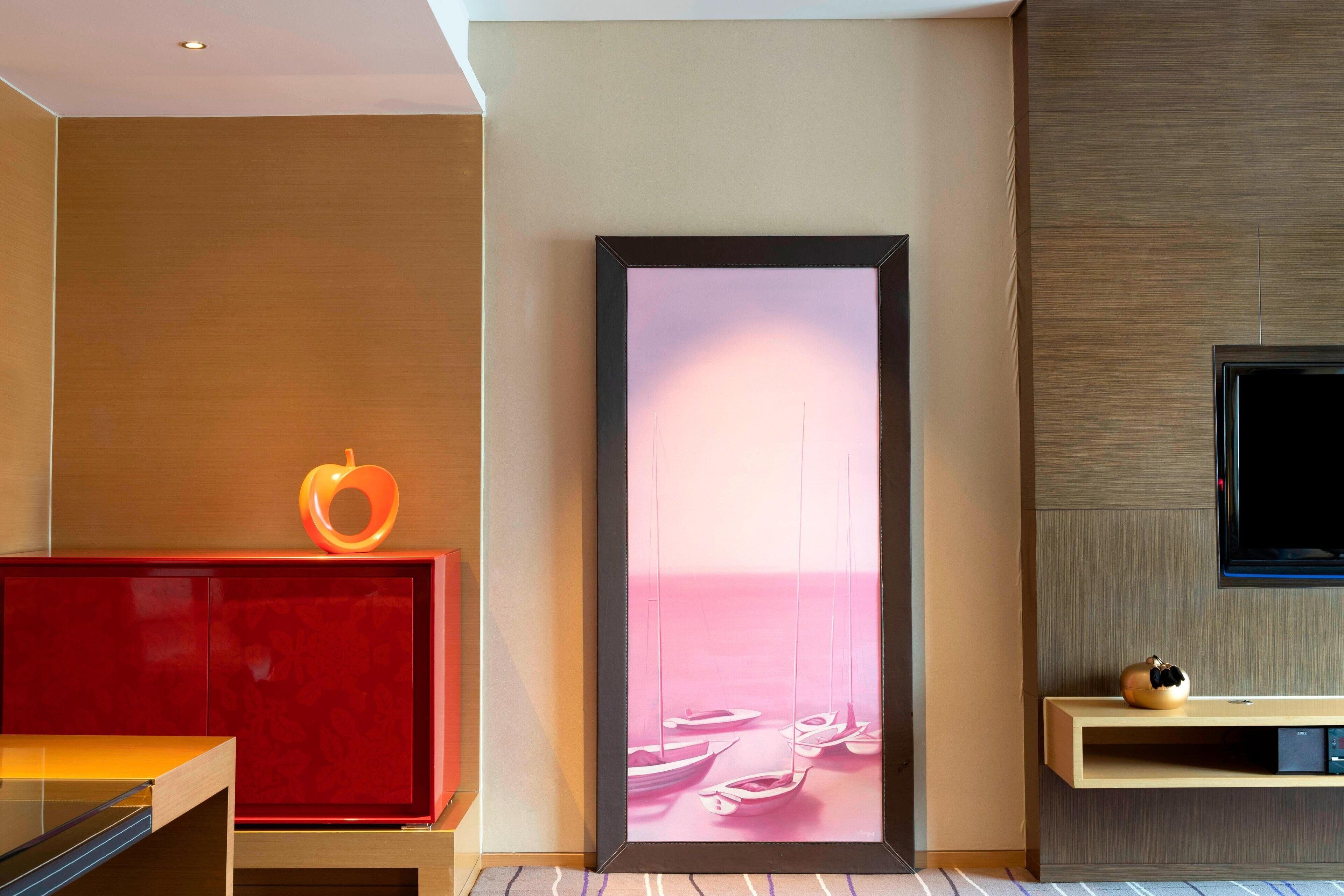 junior suite, 1 bedroom, non smoking | 1 bedroom, minibar, in-room safe, desk