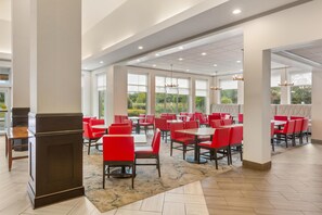 Daily full breakfast (USD 12.00 per person) - Hilton Garden Inn Atlanta Airport North (Atlanta)