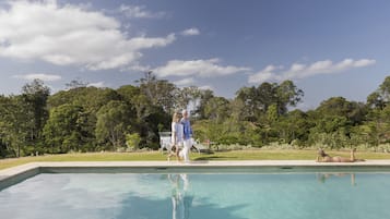 Outdoor pool, pool loungers