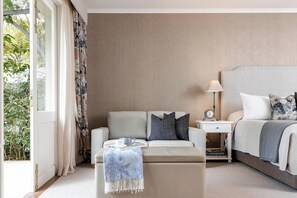 Deluxe Room | Sengetøy av topp kvalitet, minibar, skrivebord og blendingsgardiner