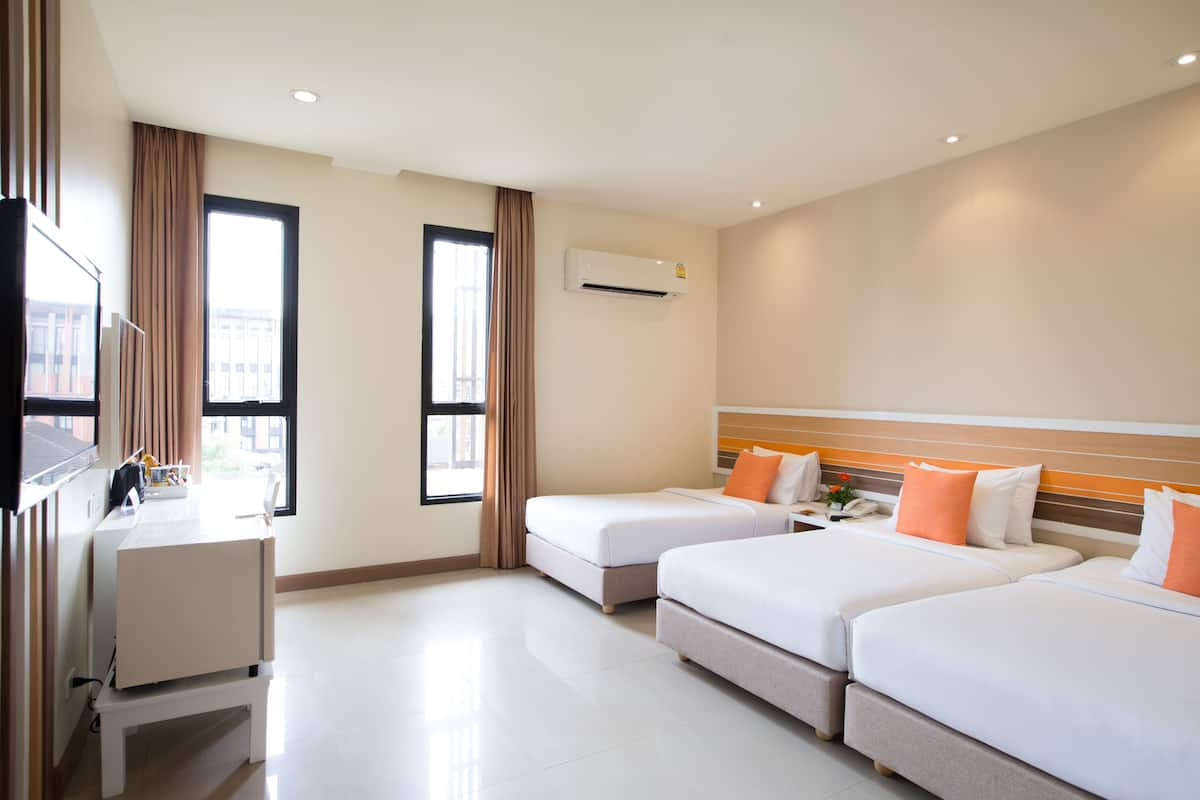 Chambre Triple, 3 lits une place