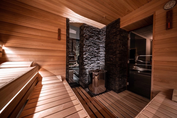 Sauna, hot tub, steam room, body treatments, aromatherapy - Volcano Spa Hotel (Prague)