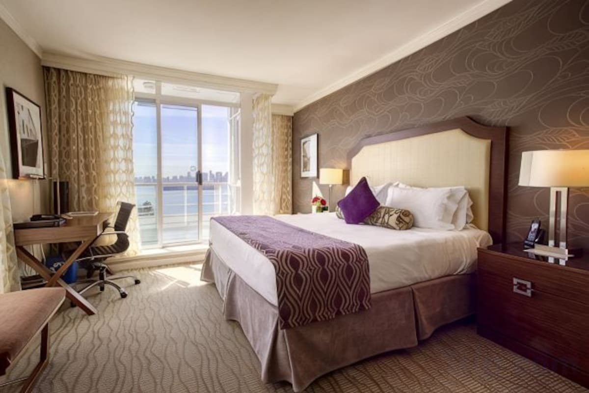 Superior King Room with Harbour View