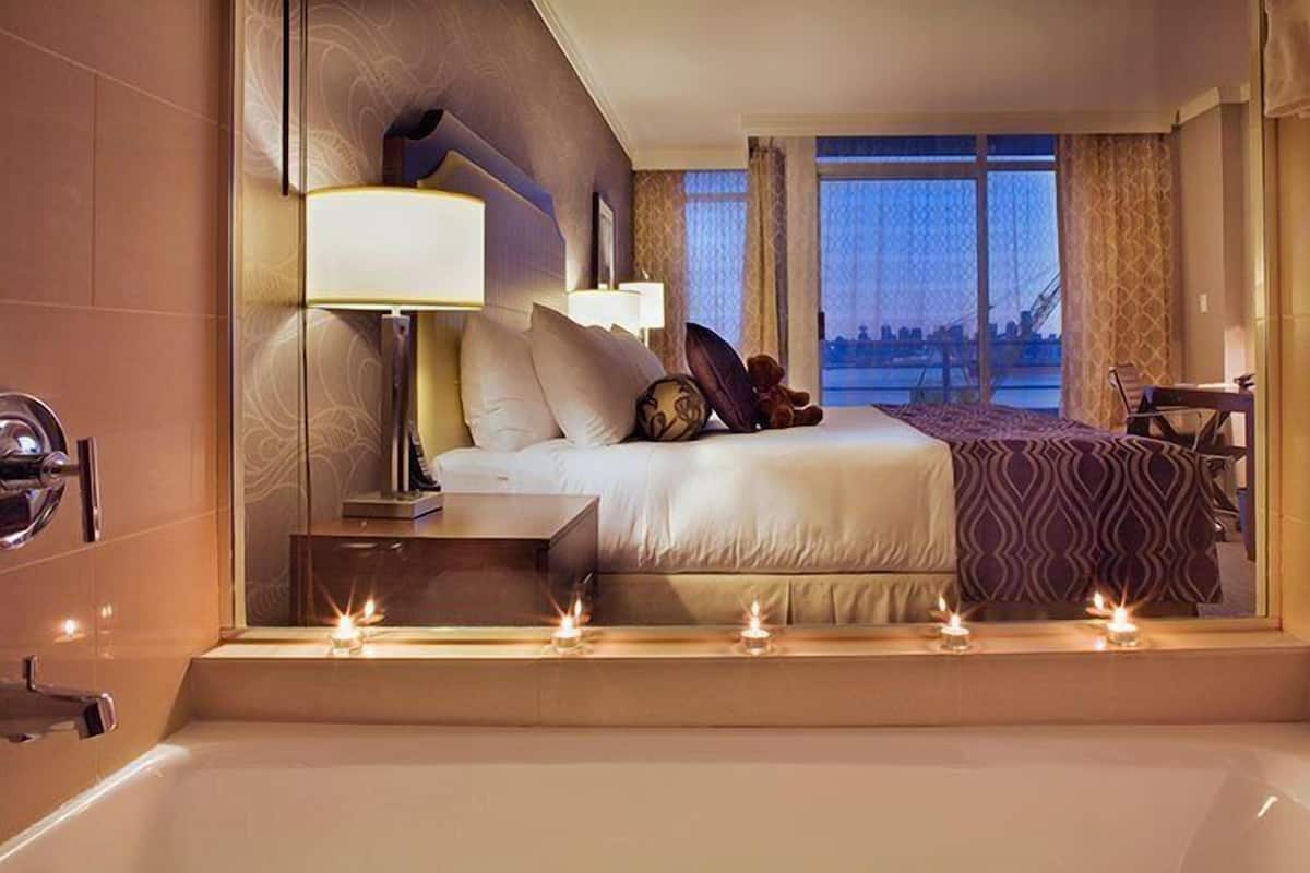 superior room, 2 double beds, harbour view | minibar, in-room safe, desk, laptop workspace