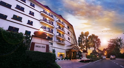 Swiss Avenue Hotel