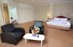 Junior Suite, 1 King Bed