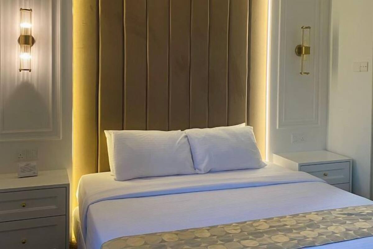 Premium bedding, Select Comfort beds, minibar, in-room safe