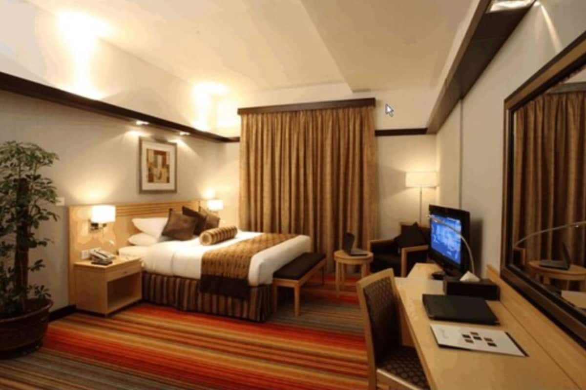 1 bedroom, in-room safe, desk, soundproofing