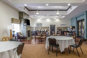 Free daily buffet breakfast - Sleep Inn & Suites West Medical Center (Amarillo)