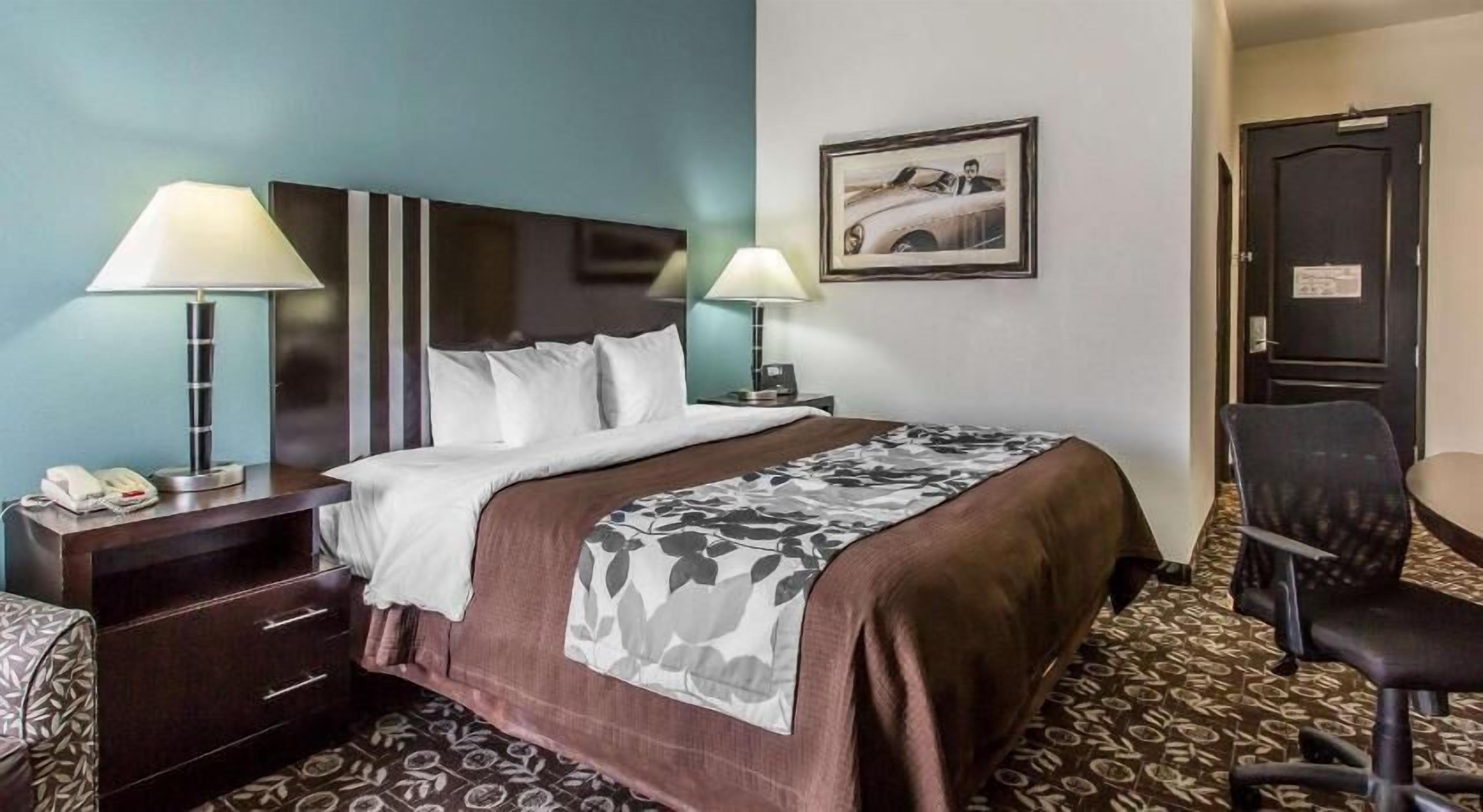 Pillowtop beds, desk, laptop workspace, iron/ironing board