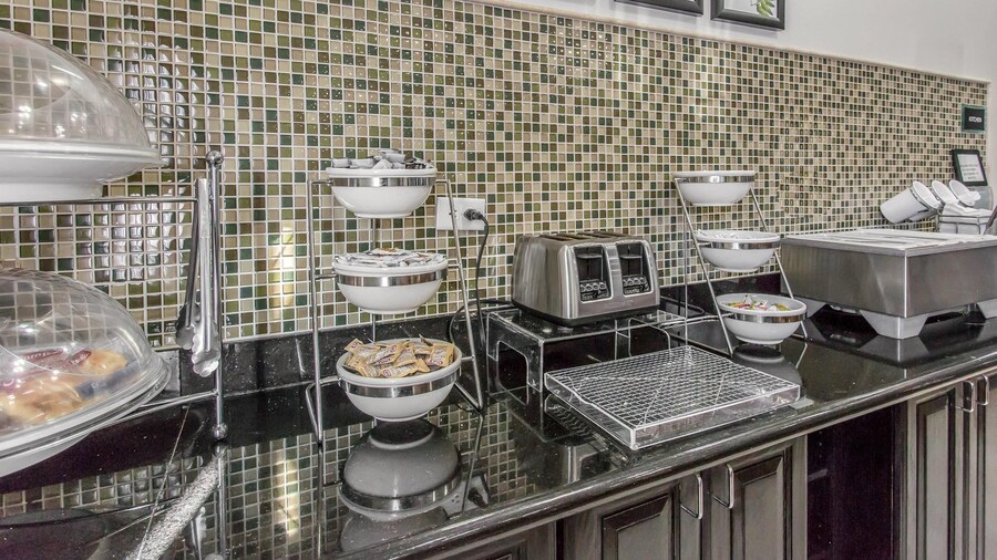 Sleep Inn & Suites West Medical Center