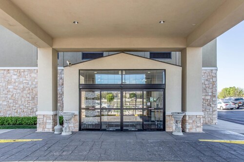 Sleep Inn & Suites West Medical Center