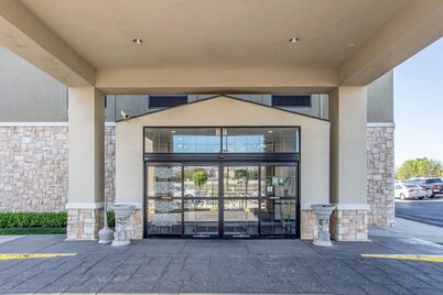 Sleep Inn & Suites West Medical Center