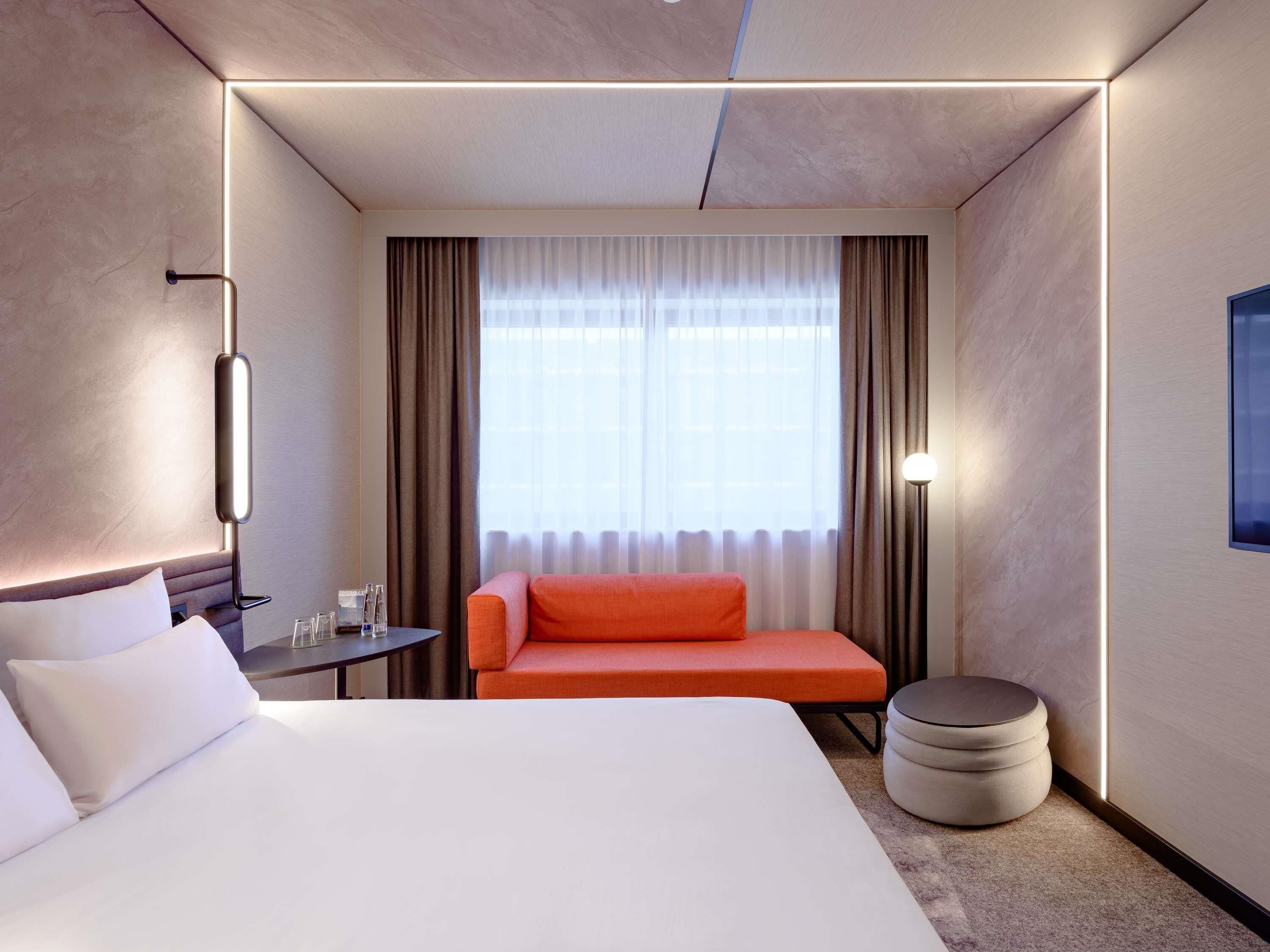 Premium bedding, free minibar, in-room safe, laptop workspace