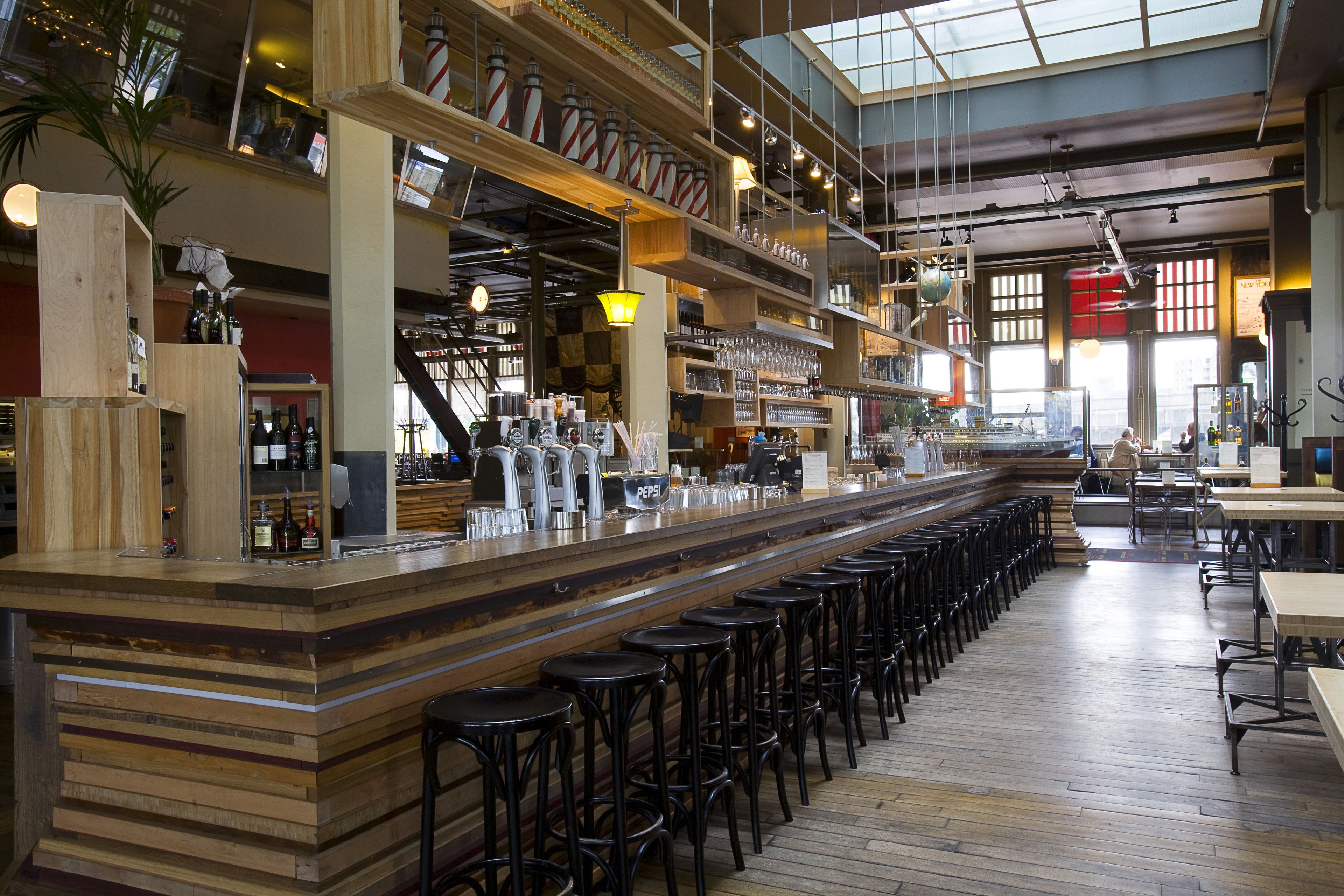 Bar (en la propiedad)