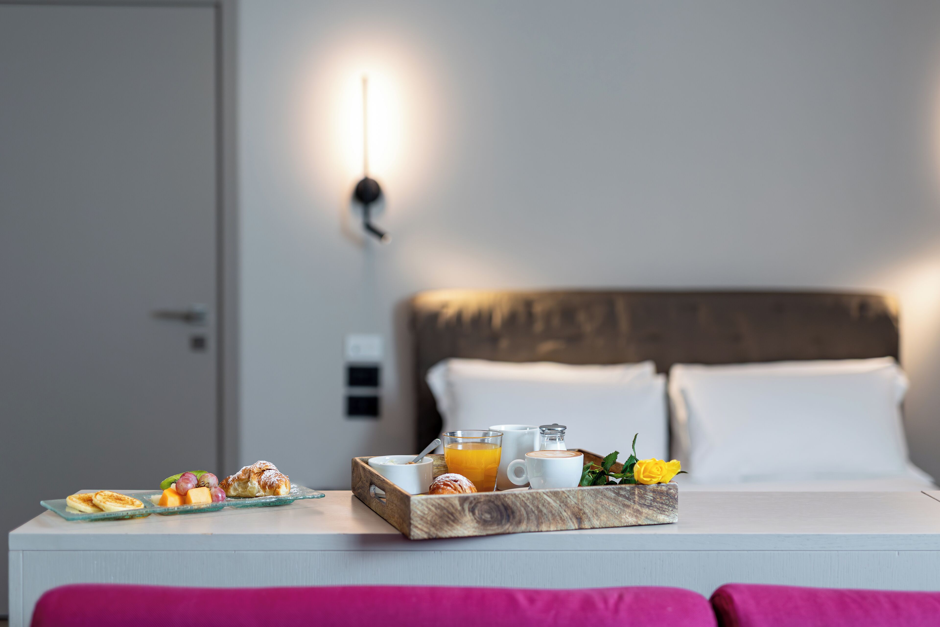 Junior Suite (Star) | Peralatan tempat tidur premium, bar mini, peti besi dalam bilik 