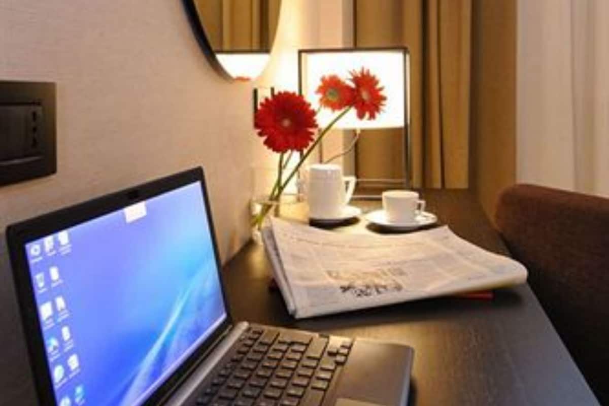 1 bedroom, premium bedding, minibar, in-room safe