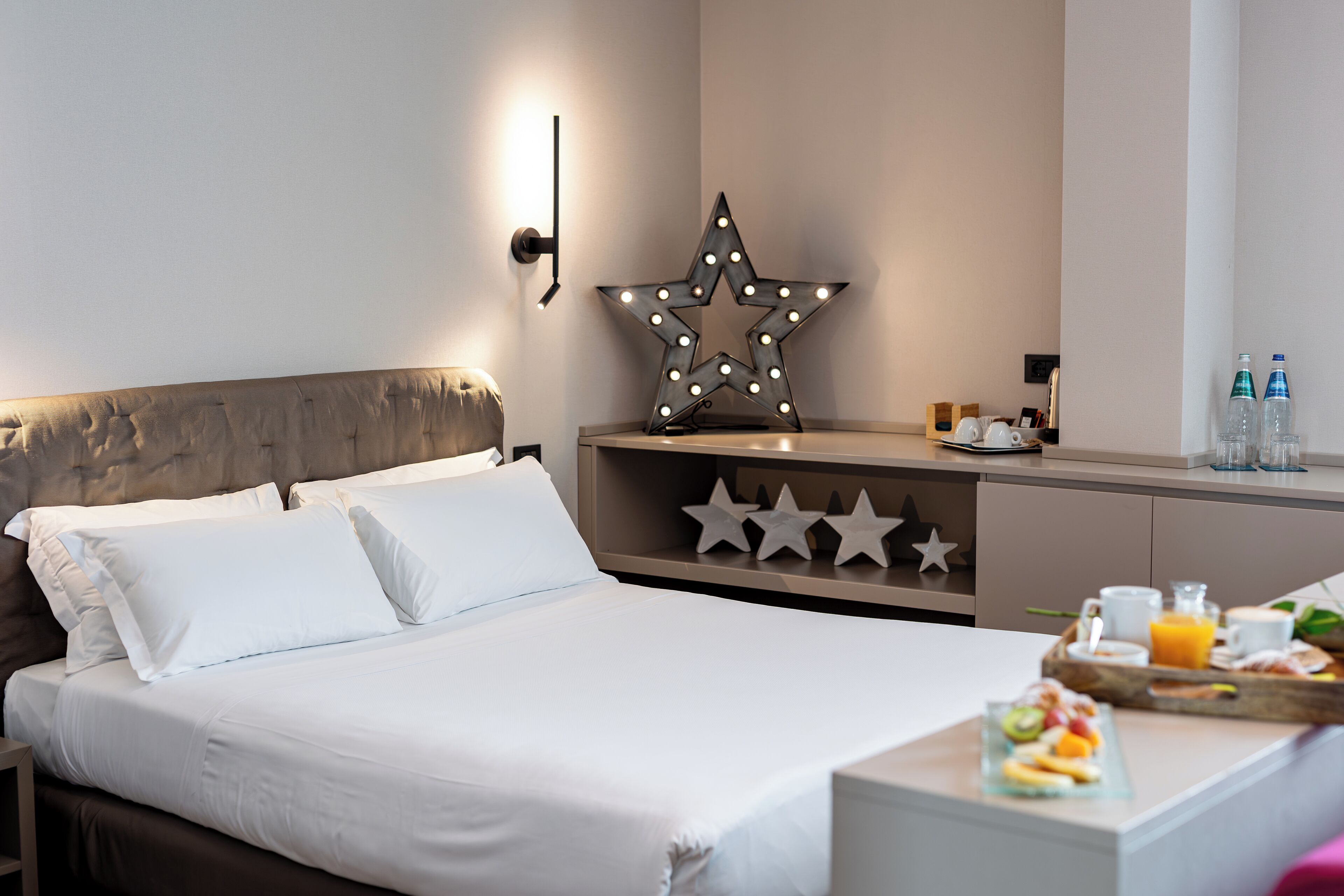 Junior Suite (Star) | Premium bedding, minibar, in-room safe, individually furnished