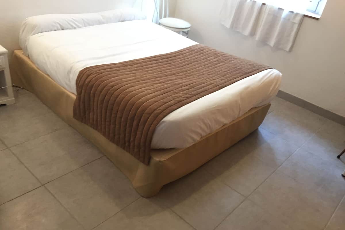 Individually decorated, desk, blackout drapes, soundproofing